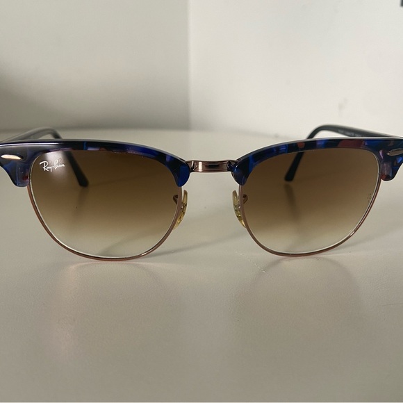 Like New Ray-Ban Sunglasses Women - Picture 2 of 6